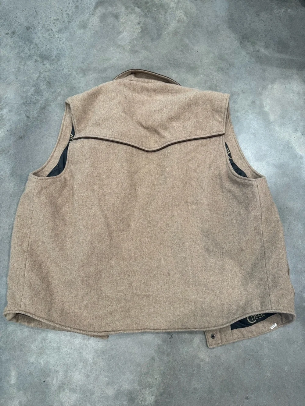 CRipple Creek Men's Tan Wool-Blend Vest with Contrast Collar